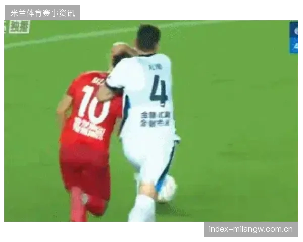 场边冲突：教练与球迷的公开对峙激起巨大争议